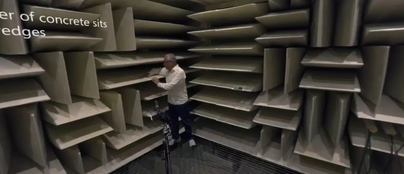 Take a look inside Microsoft's anechoic chamber.