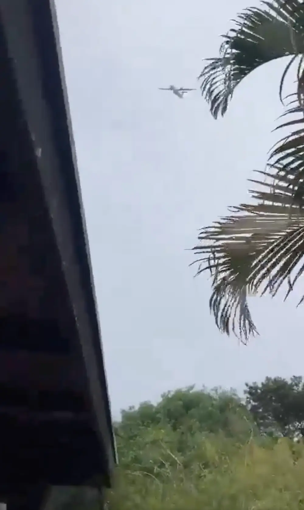 The plane has crashed in Brazil. (Twitter/GloboNews)