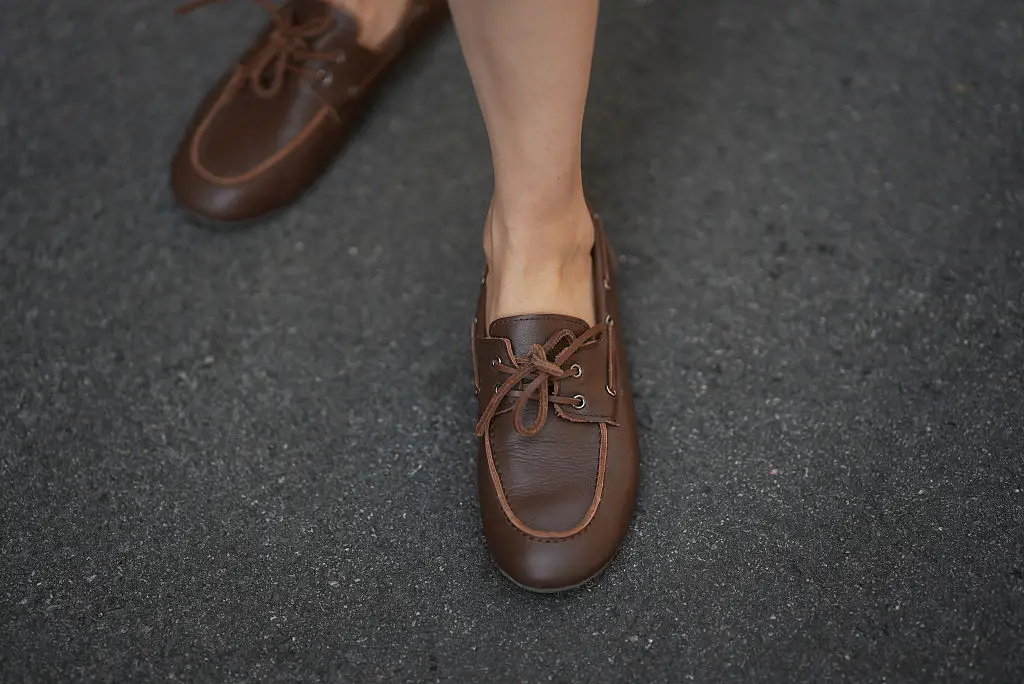 Deck shoes are a huge 'no-no' according to Isla Fisher (Photo by Moritz Scholz/Getty Images)
