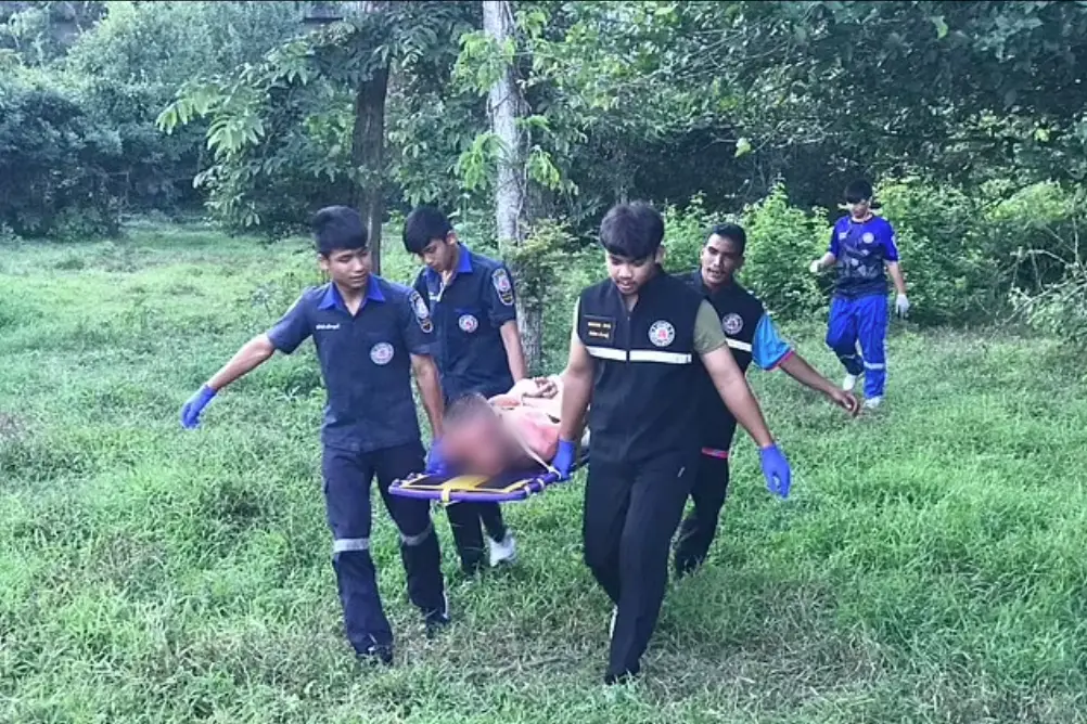 Police had to save the man after the cow attacked him (ViralPress)