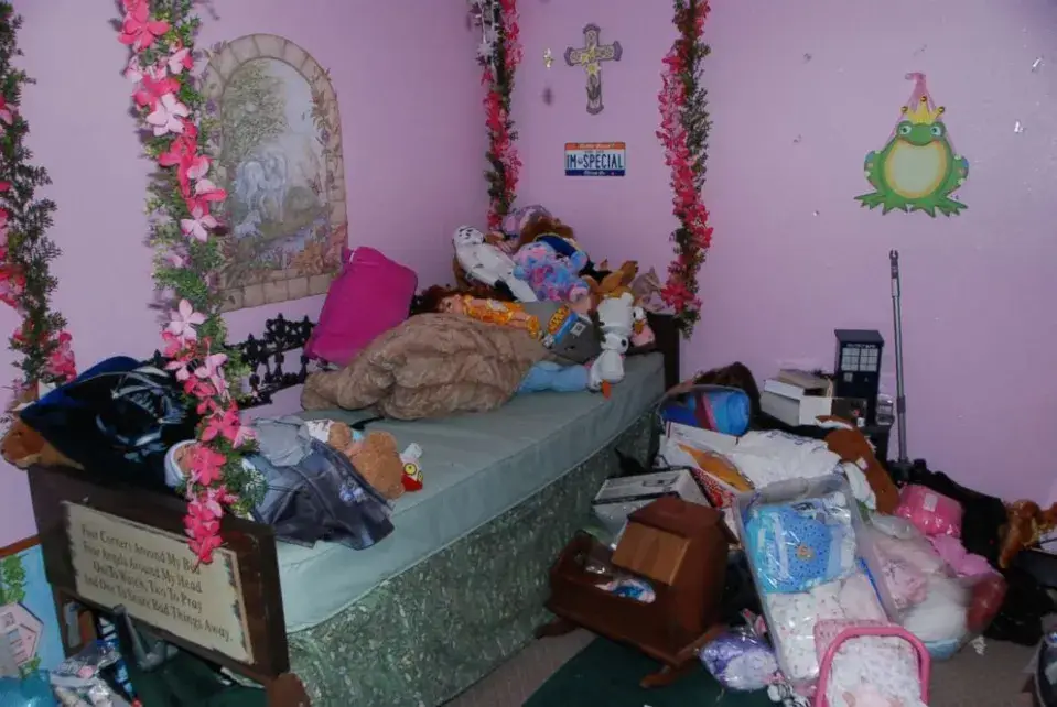 A crime scene photo of Gypsy Rose's old bedroom in her mom Dee Dee's home. (Greene County Sheriff Department)