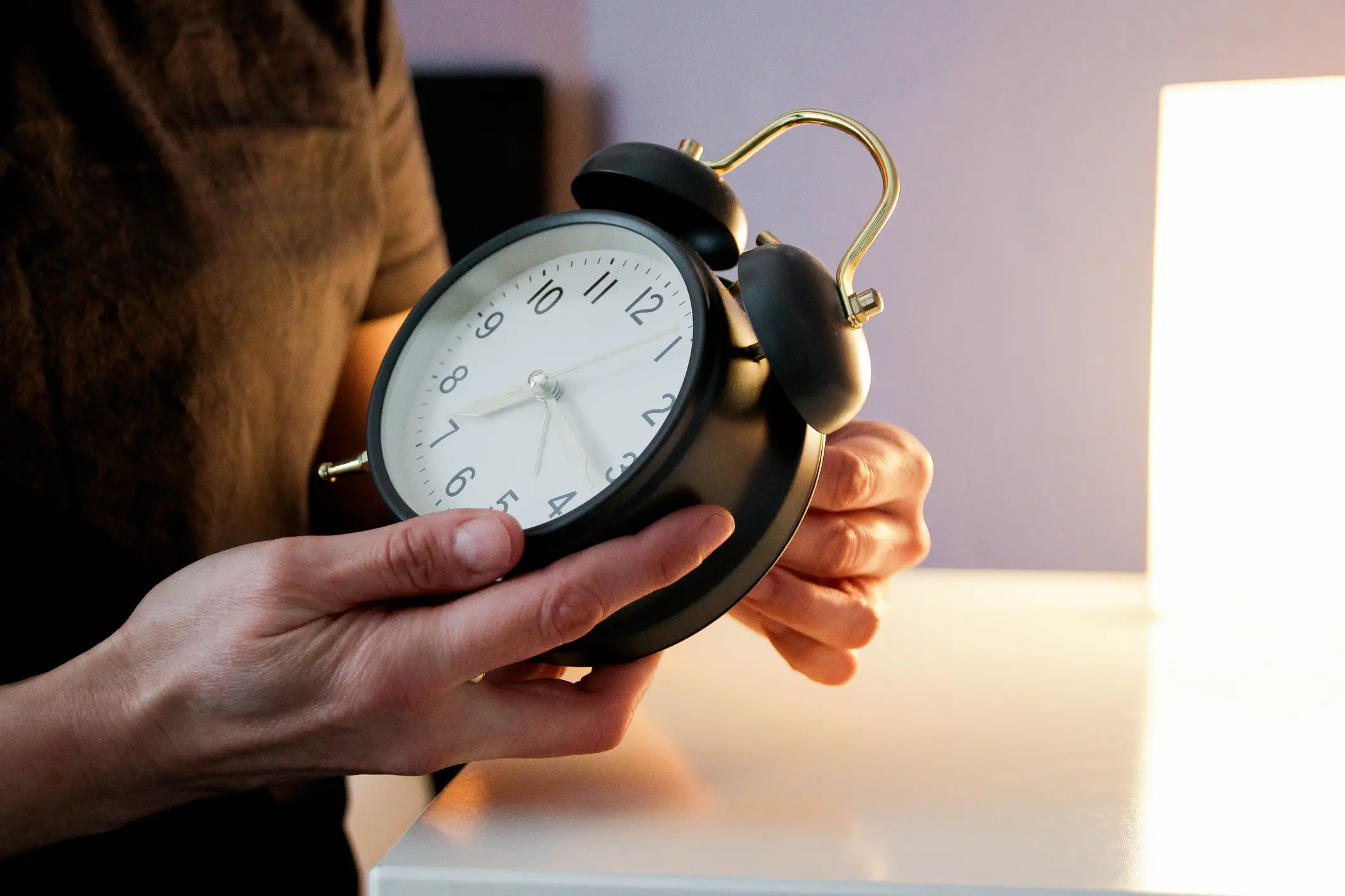 People will have to change their clocks on November 1 (Getty Stock Image)