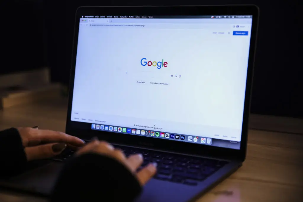 Keep yourself safe when you use Google (Dilara Irem Sancar/Anadolu via Getty Images)
