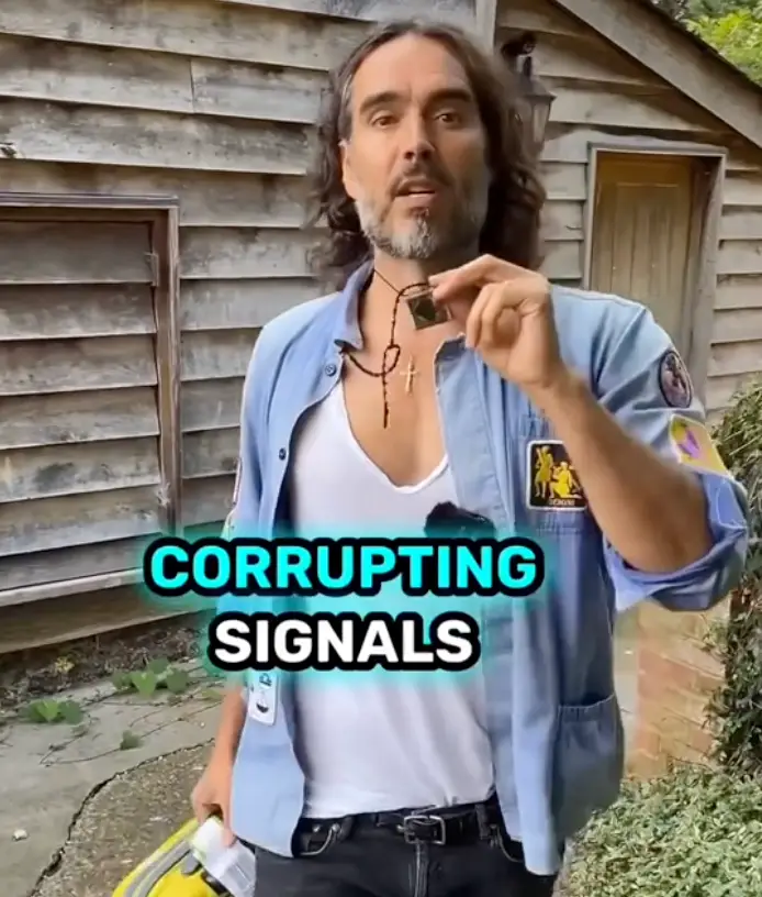 Brand says the 'amulet' supposedly blocks 'corrupting signals' (@airestech/TikTok)