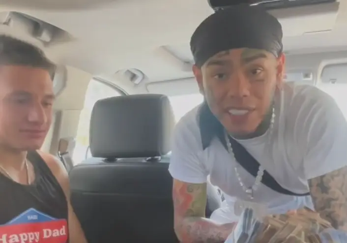 6ix9ine has vowed to give $50,000 to a stranger every week.