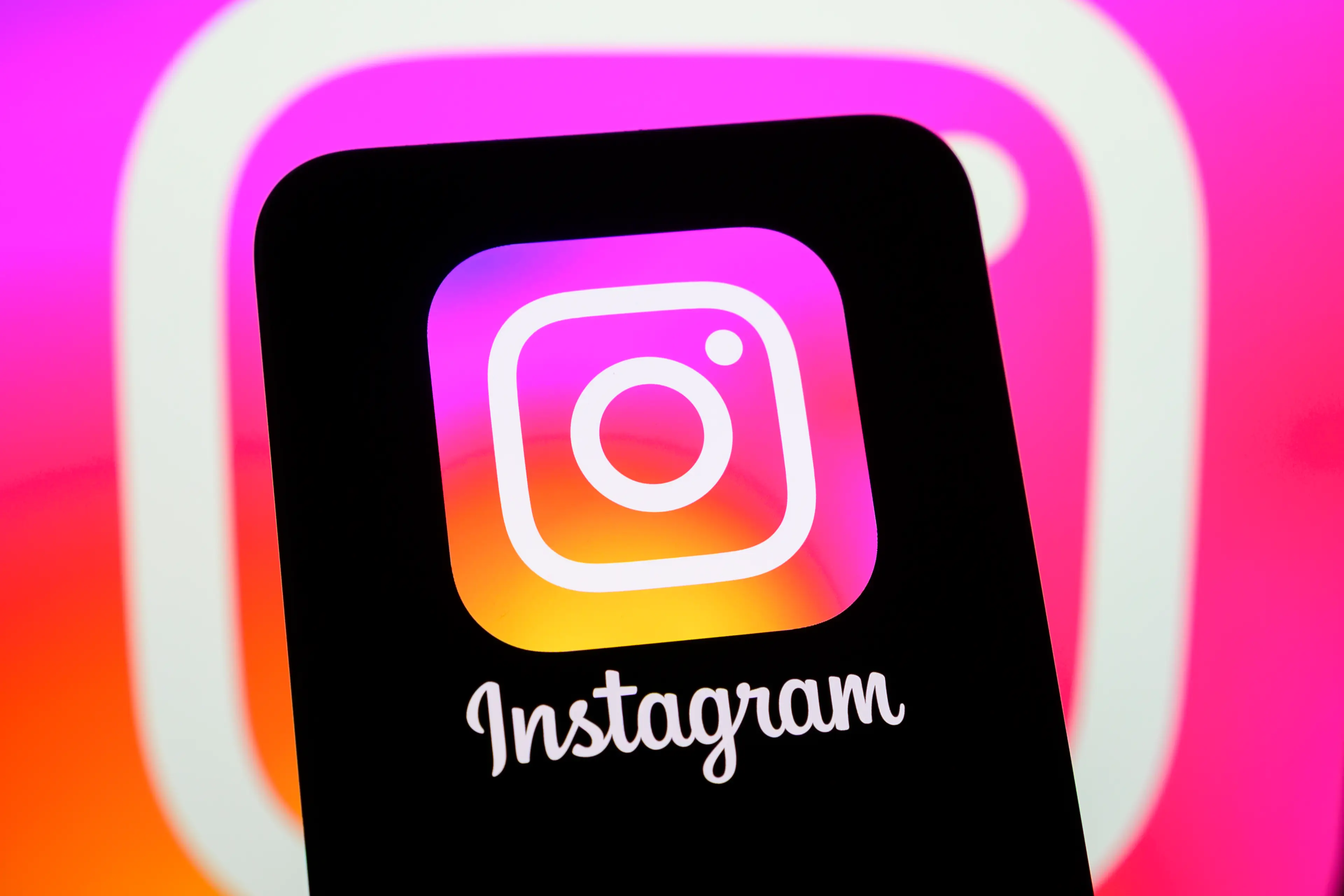 Security experts have been speaking about Instagram DMs (Samuel Boivin/NurPhoto via Getty Images)