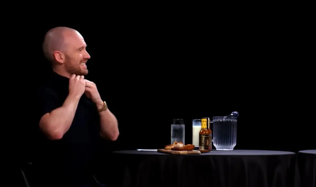Sean Evans hosting Hot Ones. (YouTube/Hot Ones/First We Feast)