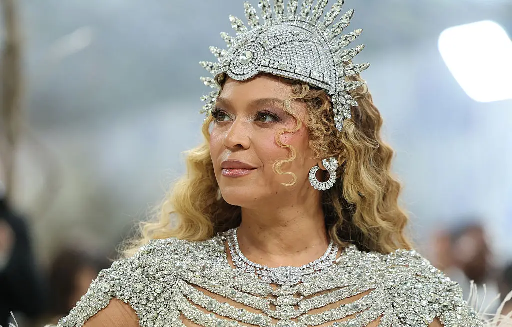 Beyoncé said Parton had a 'profound impact' (ANGELA WEISS / AFP via Getty Images)