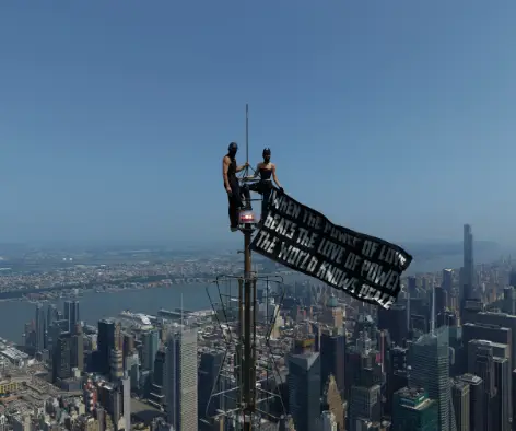 Ivan Kuznetsov, 32, and Angela Nikolau, 33, climbed the Empire State Building (Instagram/ angela_nikolau)