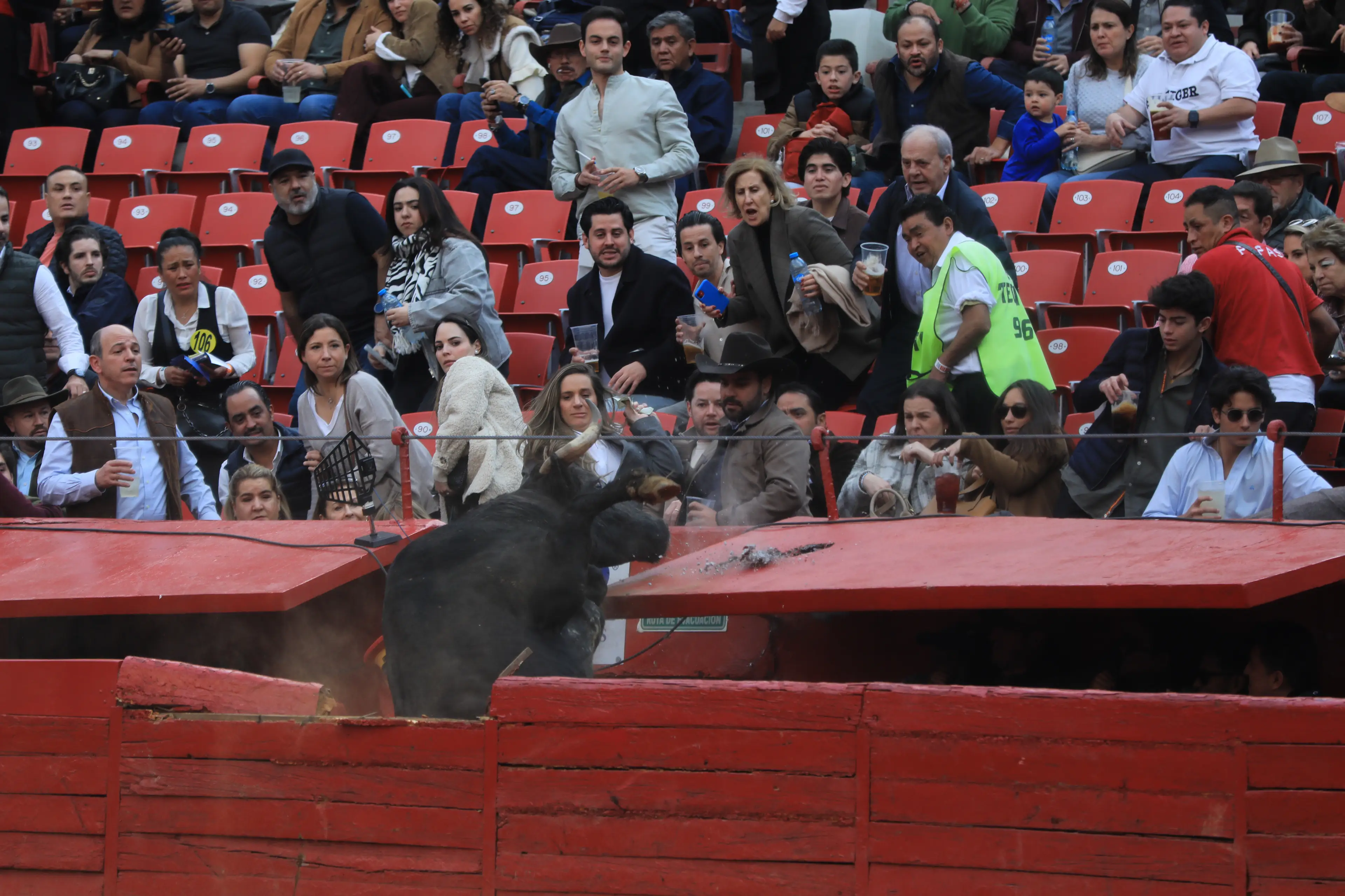 People ran from their seats (Ian Robles/ Pixelnews/Future Publishing via Getty Images) 