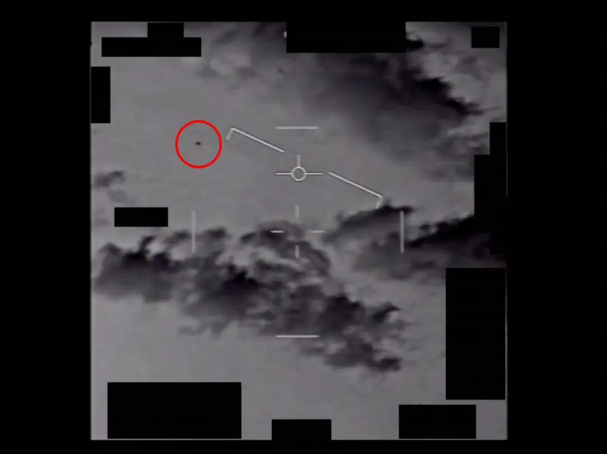 A screenshot of a newly released video of a UAP detected by a military infrared sensor in 2022 (US Department of War)