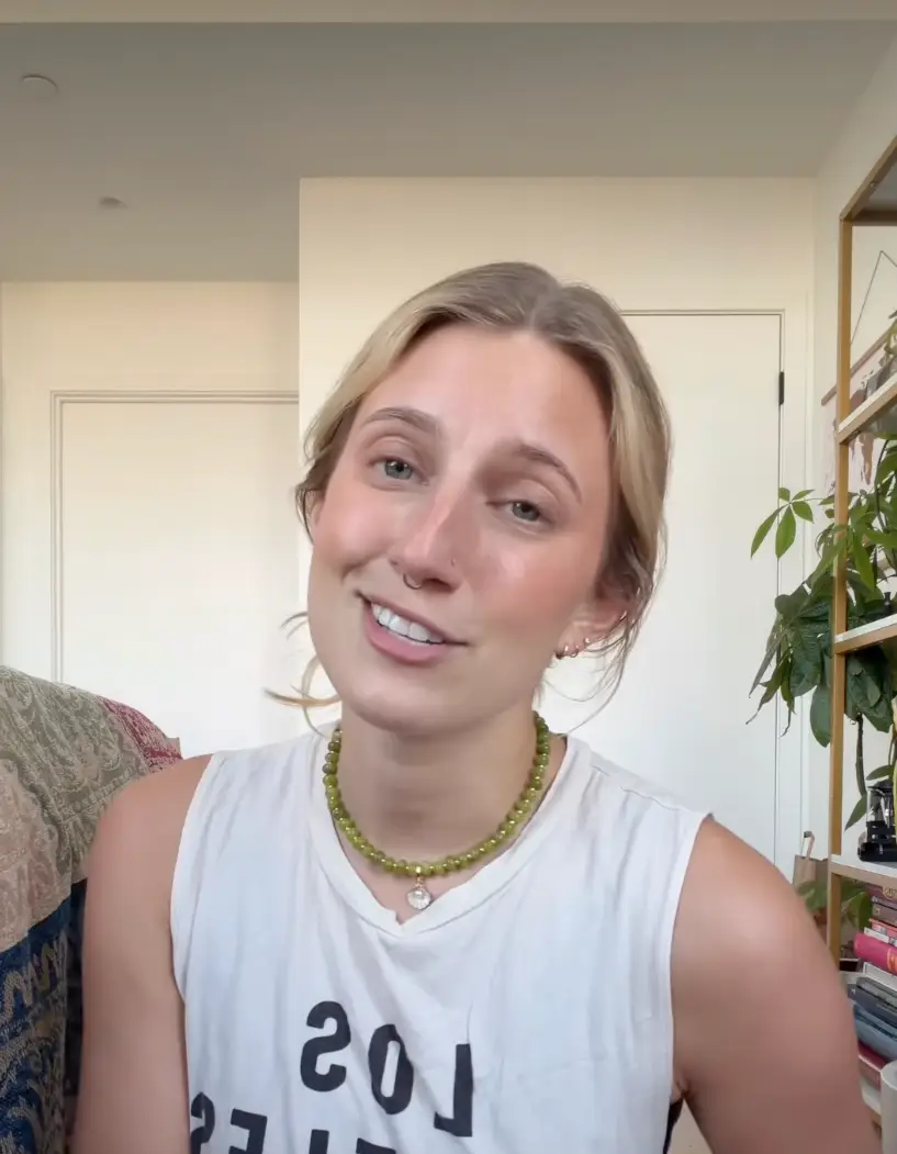 The influencer took to her social media channel to share the message (Instagram/@oliviamarieplath)