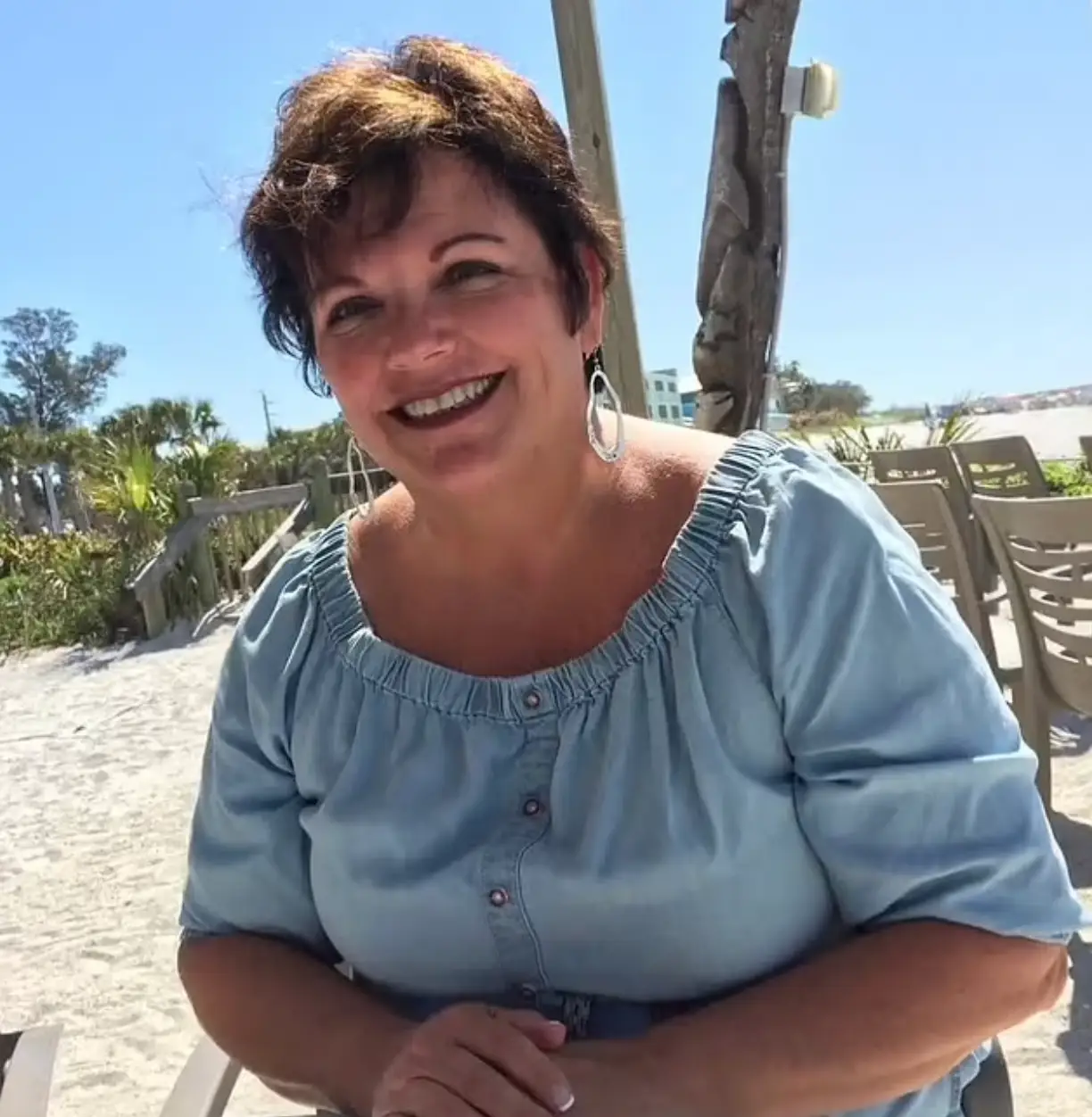 Kowal wrote a letter to her daughter. (CBS News)