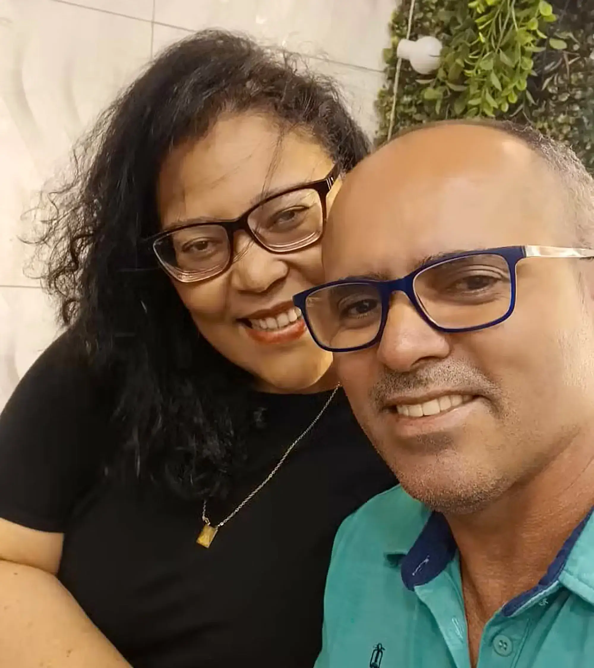 Adriana and her husband, Gildelio Alves do Santos, had been reunited after 28 years apart (Newsflash)