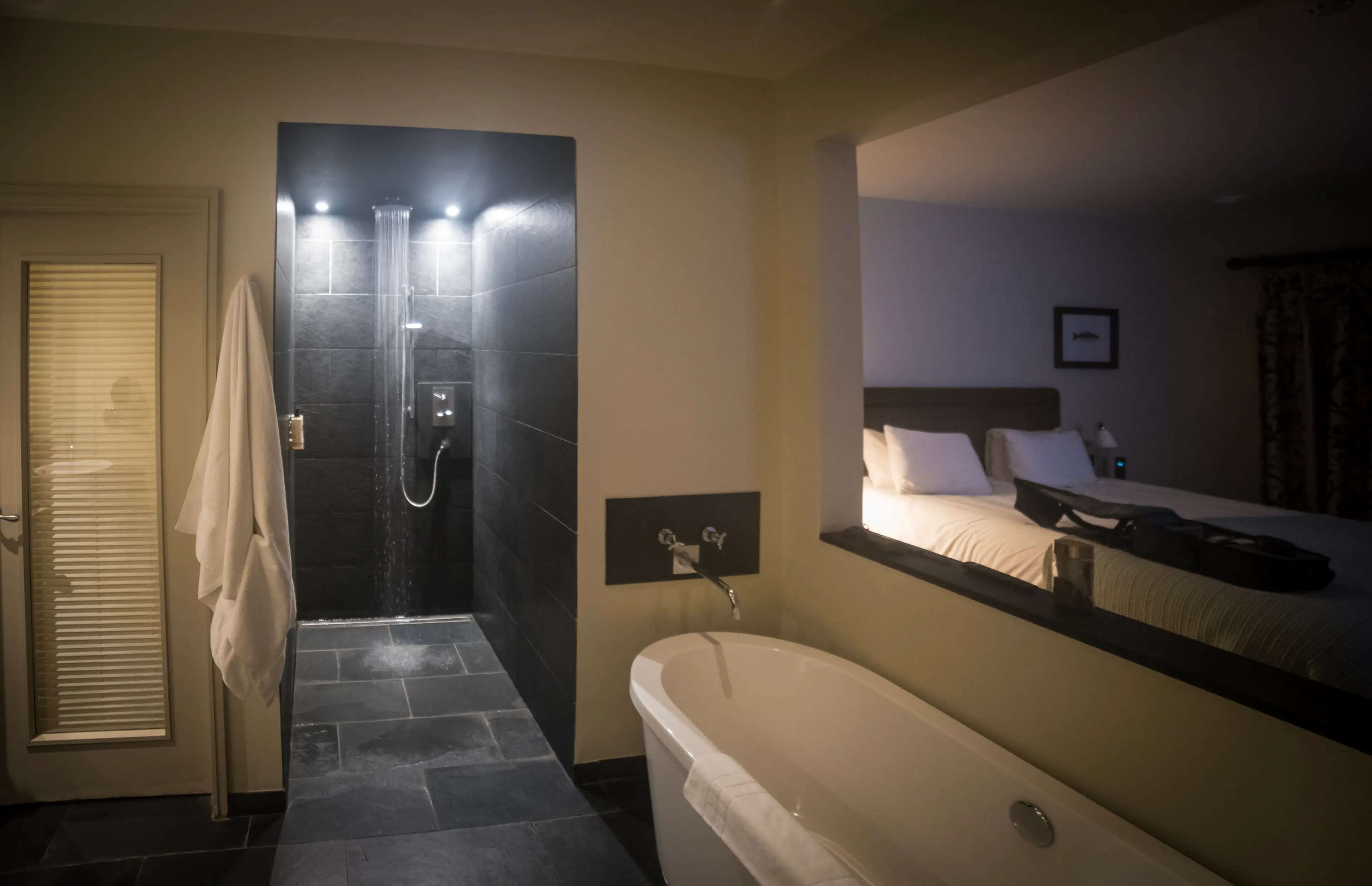 Checking the hotel bathroom is simple but crucial (Getty Stock Images)