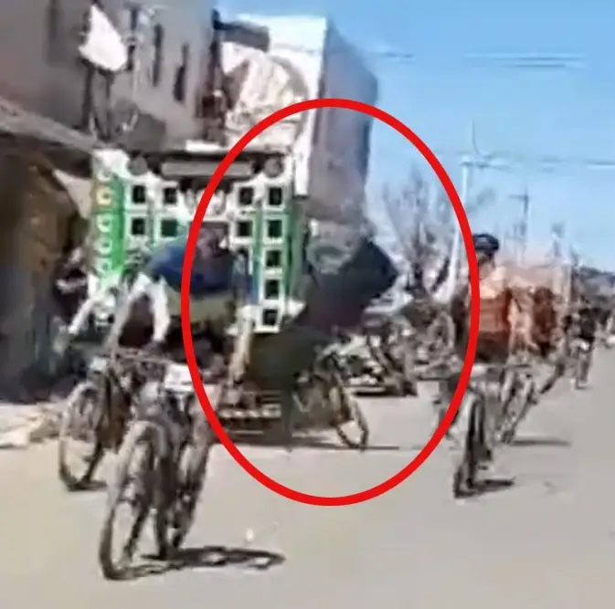 A speaker was seen falling onto the mom-of-two in video footage of the race. (Jam Press)