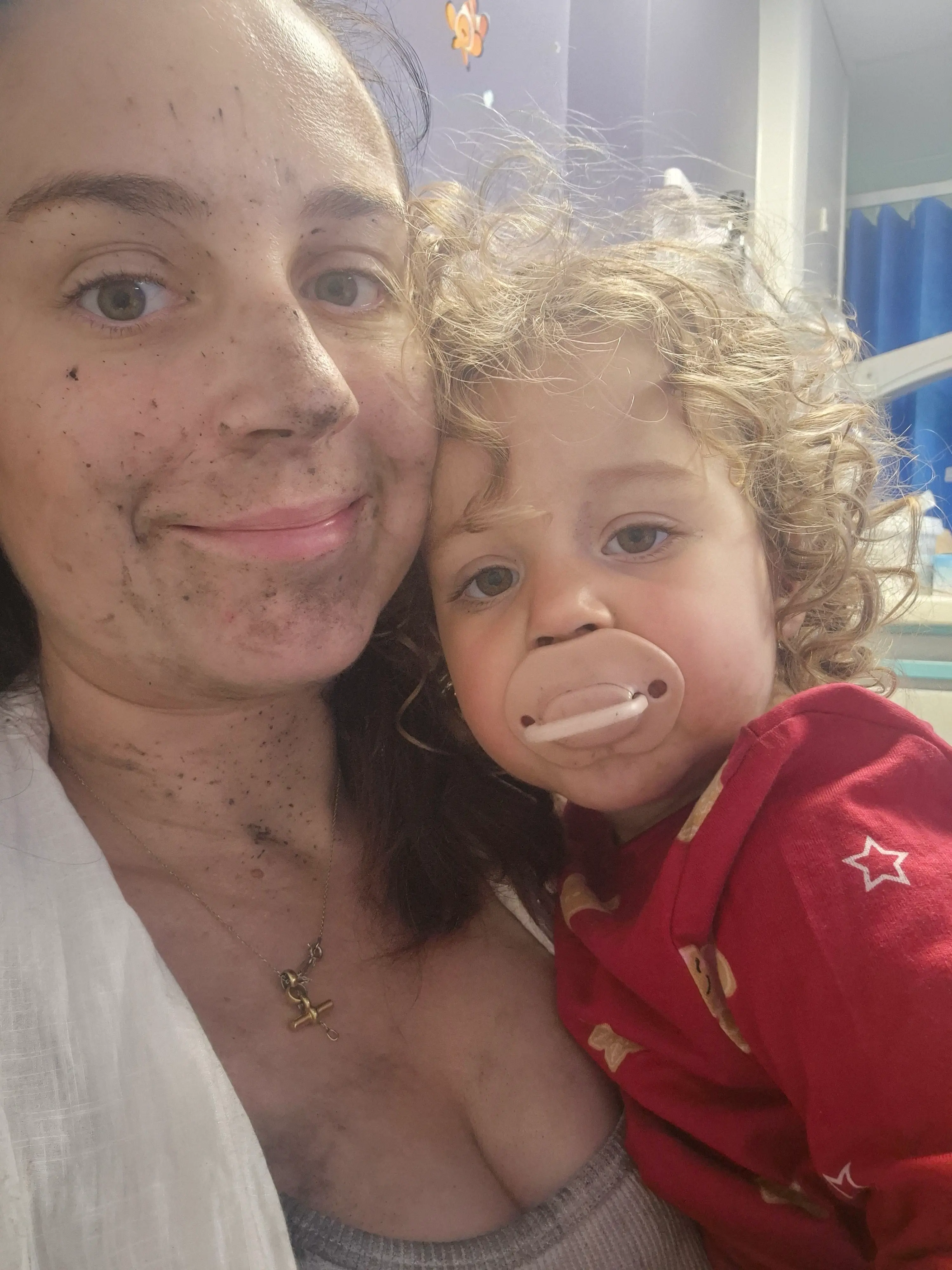 Daisy Hall with her one-year-old daughter Winnie (SWNS)