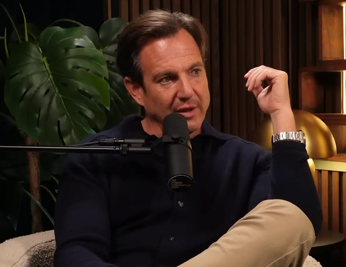 Will Arnett spilled the tea about previous podcast guests he's had (The Romesh Ranganathan Show/YouTube)