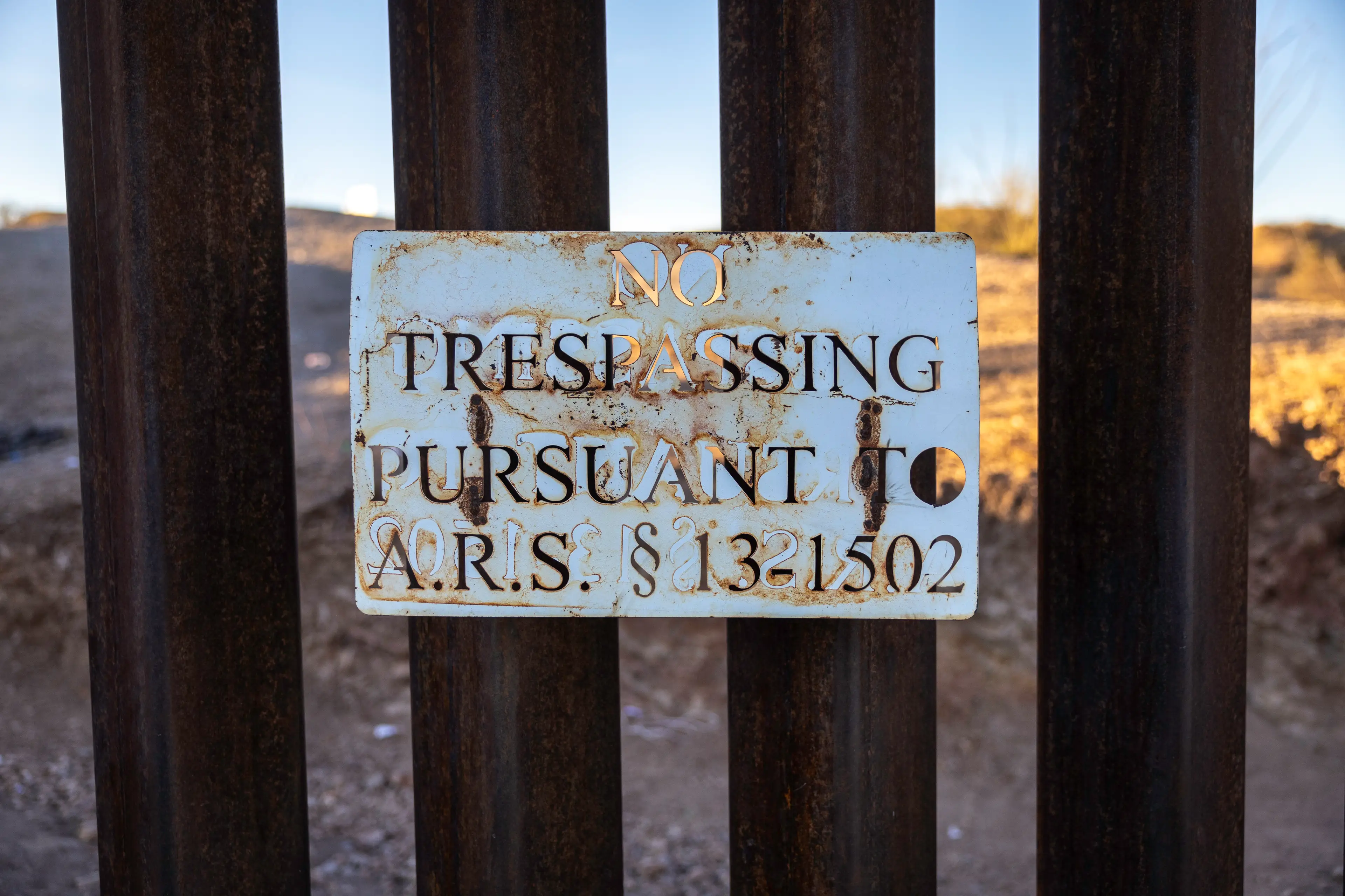 The order calls for the Federal government to 'act with urgency and strength' when it comes to securing borders (John Moore/Getty Images) 