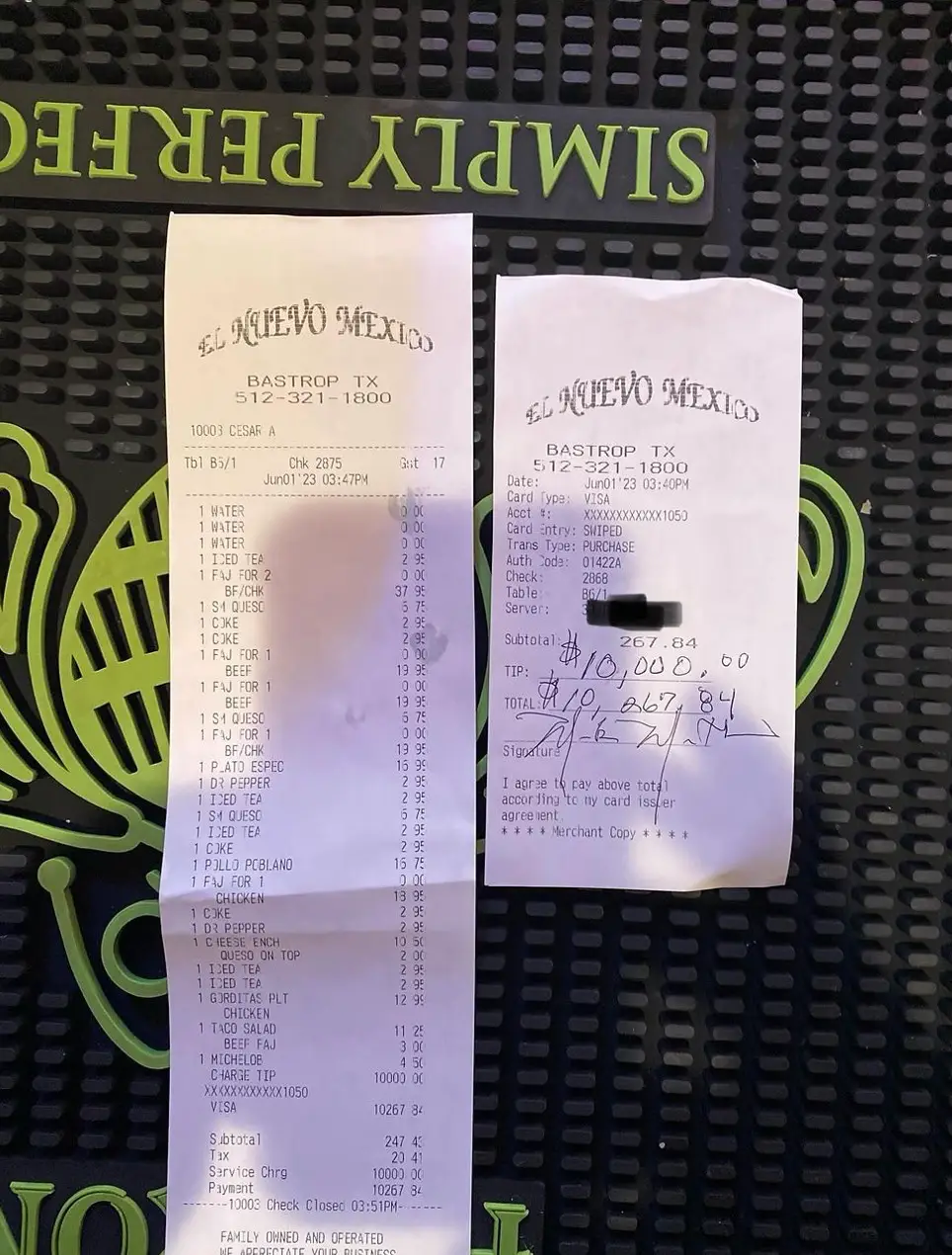 A regular at El Nuevo Mexico in Bastrop, Texas, left two generous tips (Instagram/@elnuevomexico)