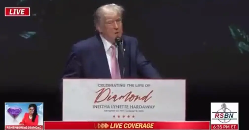 The former POTUS has been slammed online for the unusual speech.