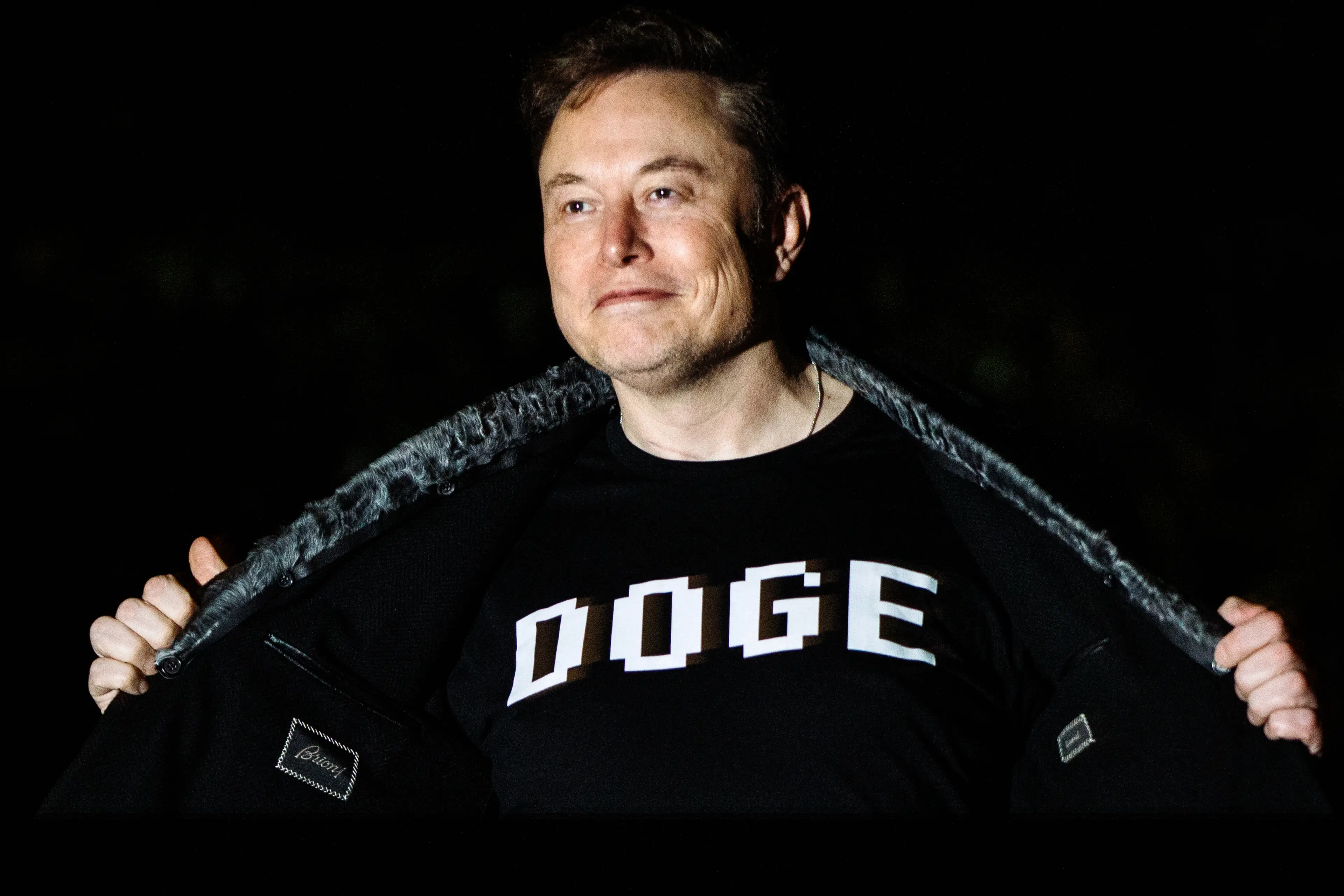 Musk has recently come under fire for not dedicating enough time to Tesla (Samuel Corum/Getty Images)