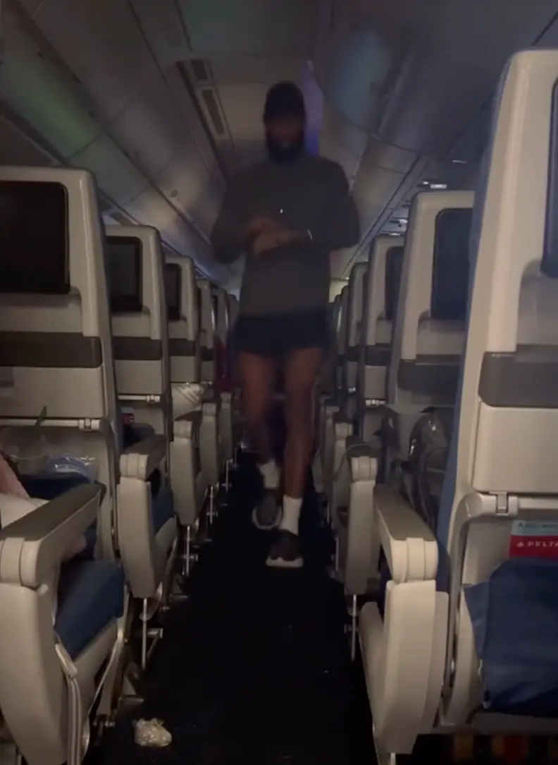 James had to do multiple laps of the plane to reach 1 mile.