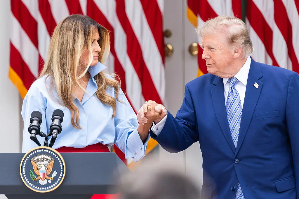 Melanie Trump returned to the White House Rose Garden after more than a month away from the spotlight. (Photo by Finn Gomez/Getty Images)