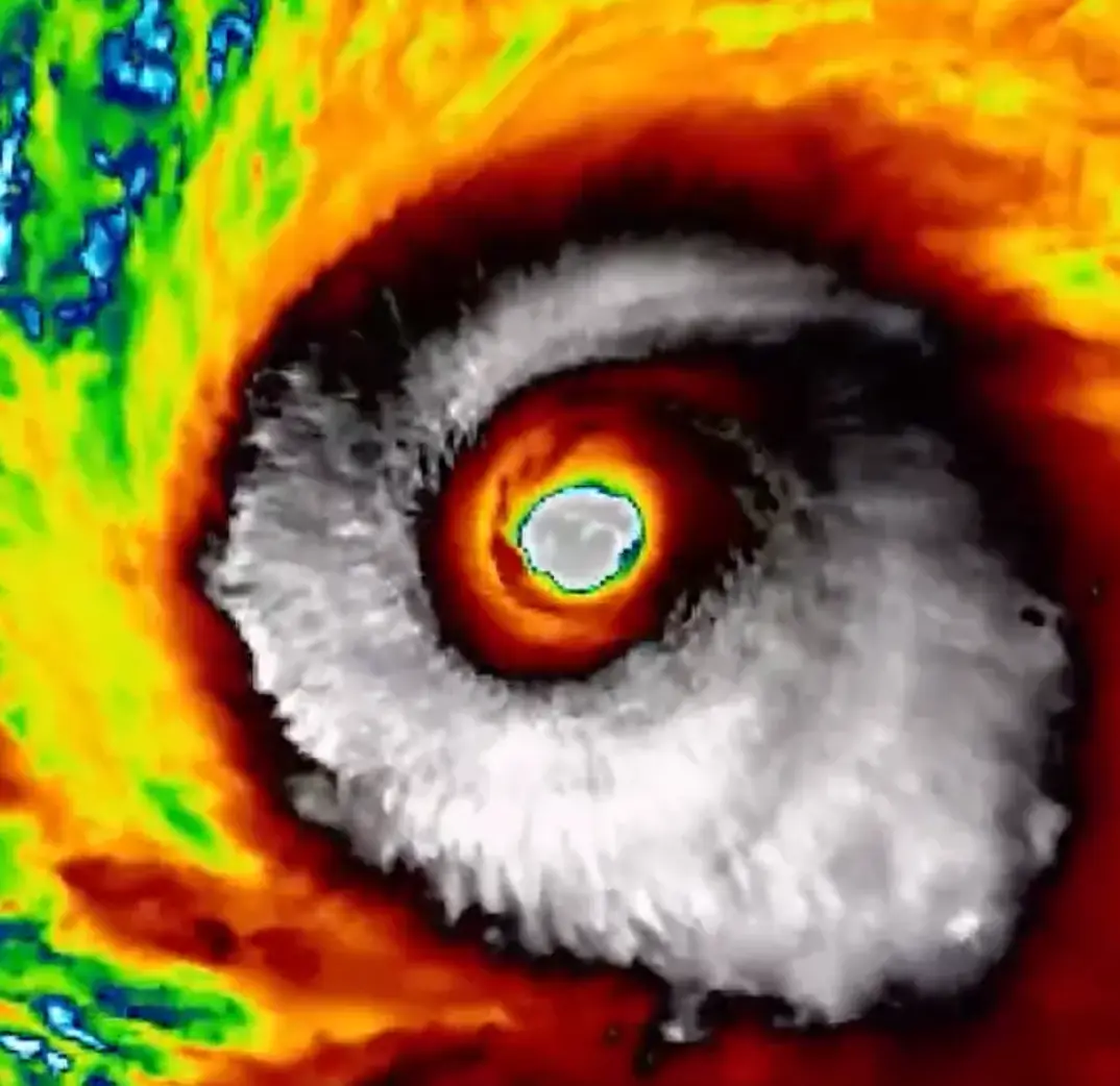 The super typhoon has reached its peak (CNN)