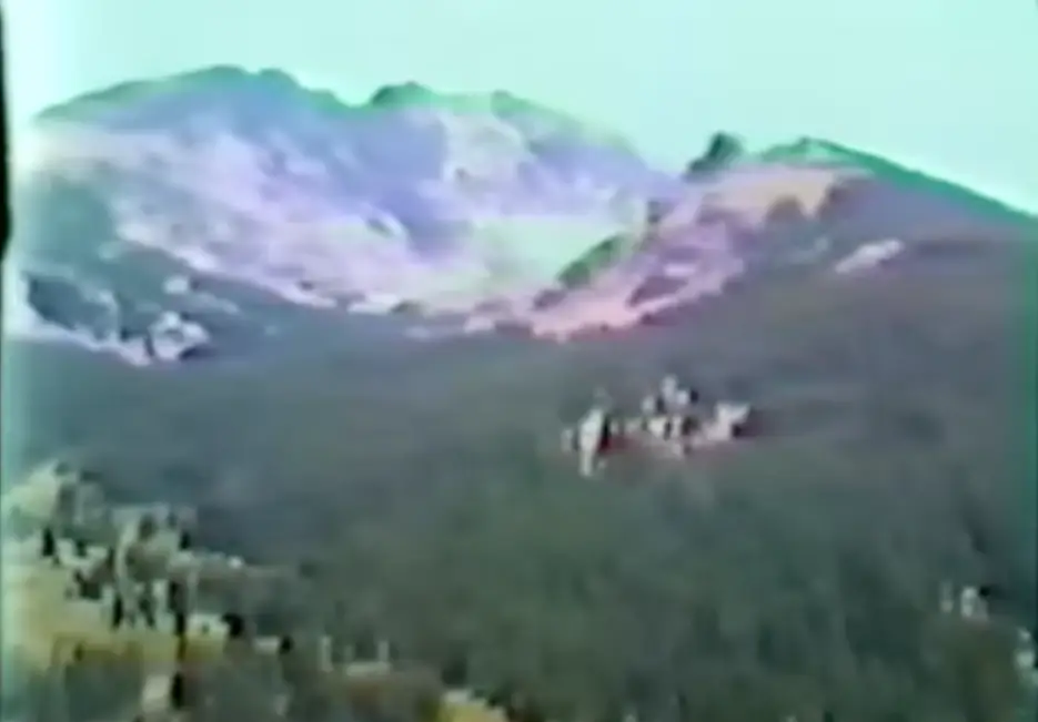 An expert thinks the pilot was 'boxed in' by the mountains (YouTube/ mybad67)