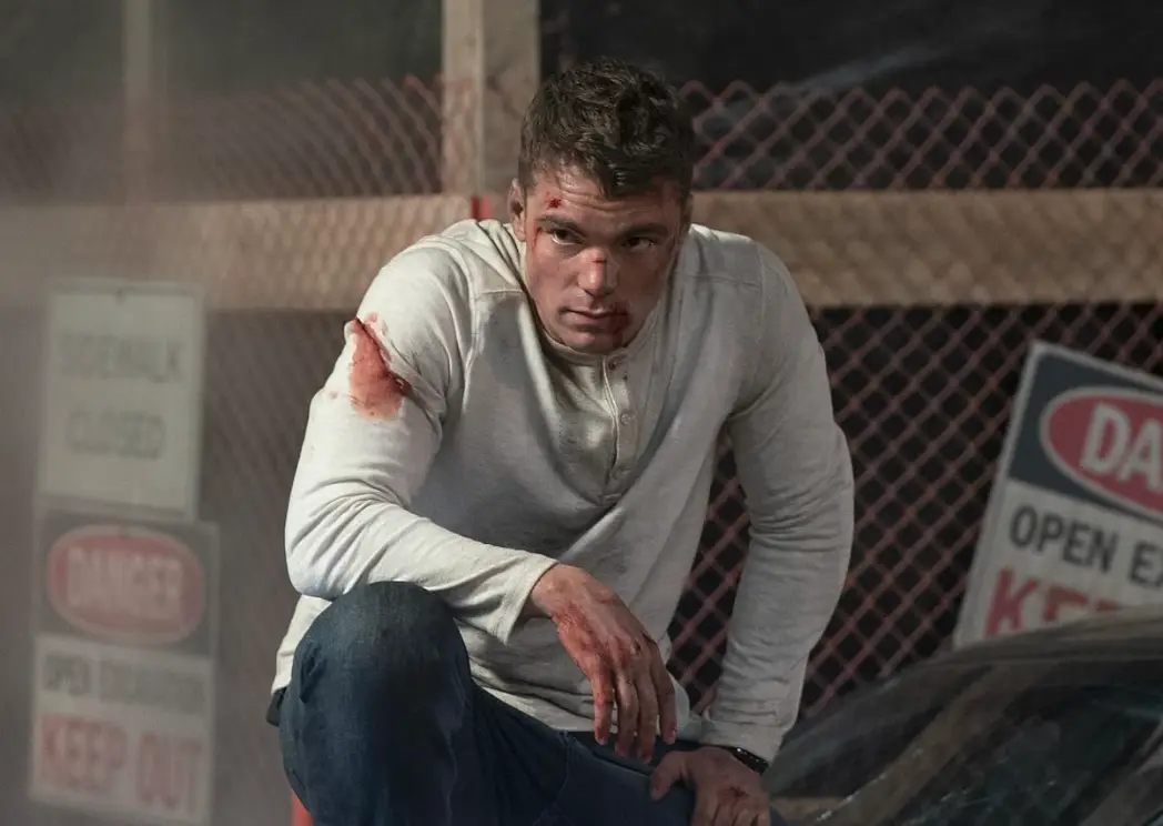 The conspiracy goes right back to the Oval Office. (Netflix)