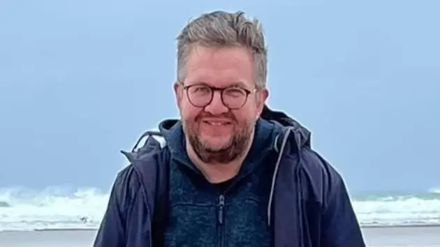 Instagram/bionicsurgeon