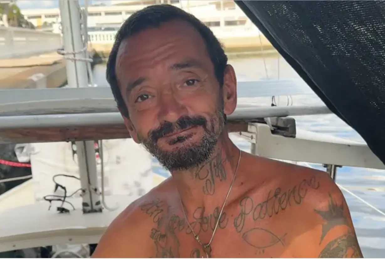 'Lieutenant Dan', also known as Joe Sea, is a viral sensation (GoFundMe)