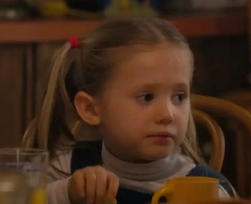 Anniston and Tinsley Price played Holly until season four (Netflix)
