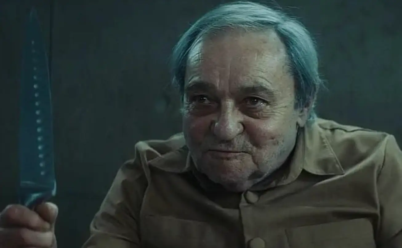 You getting ready to tuck into another psychological thriller (Netflix) 