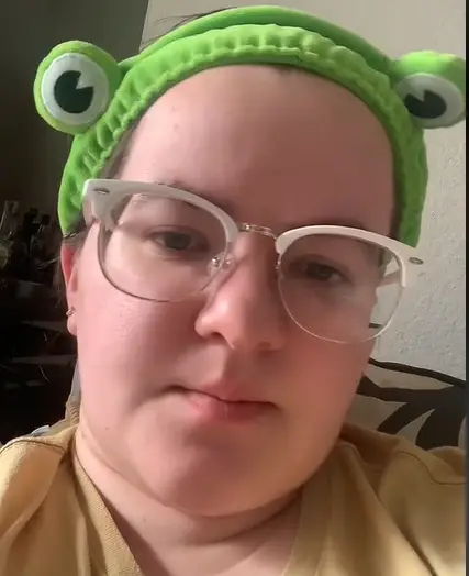 Ev was stunned by the cashier's request.