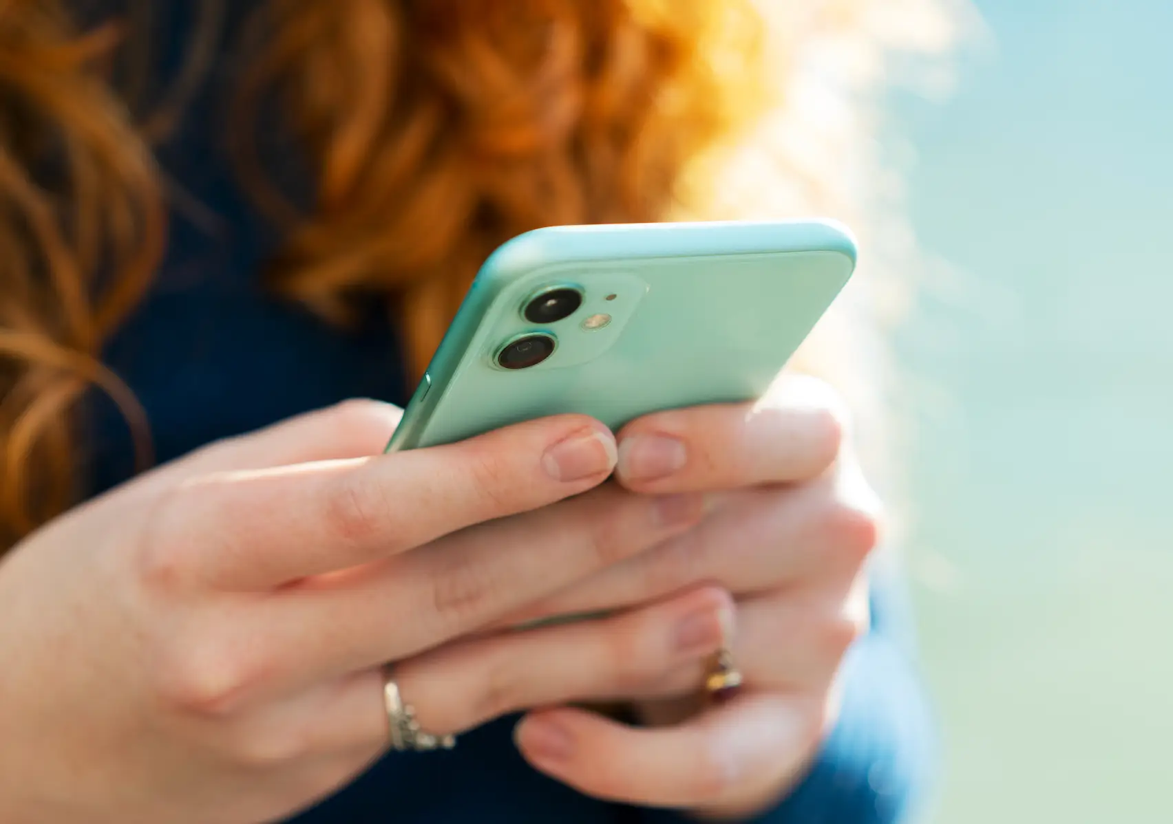 There's three words you should look out for within a text you're not expecting (Getty Stock Images/ Tim Robberts) 