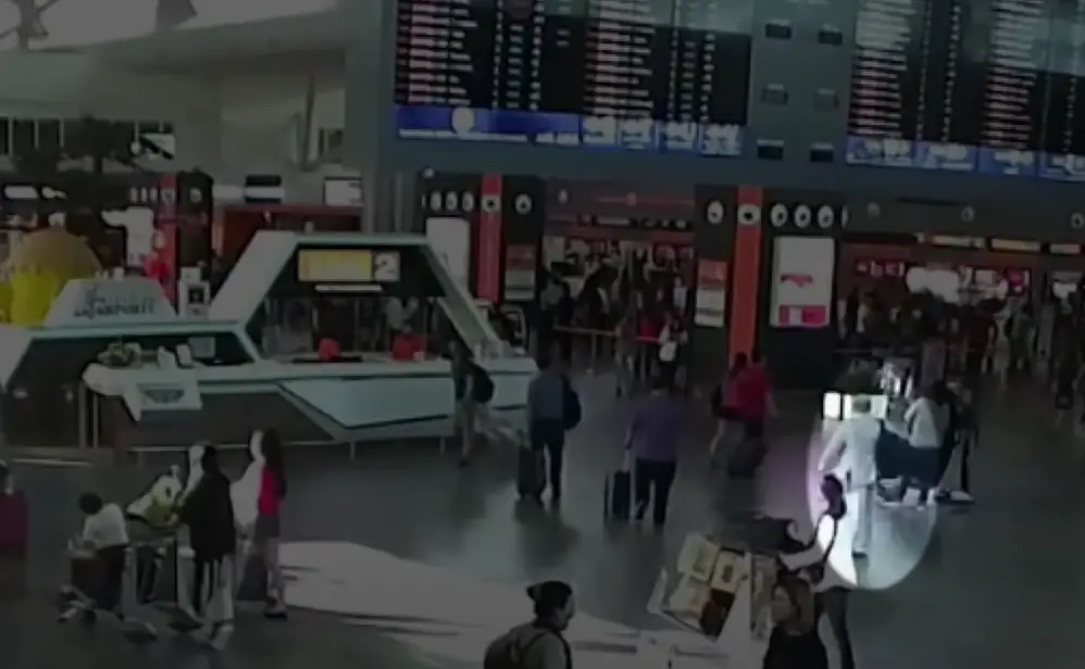 The women were told to approach their target.