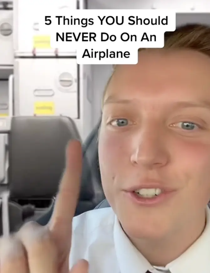 Apparently there's 'five' major things you should 'never' do on an airplane (TikTok/ @tommycimato) 