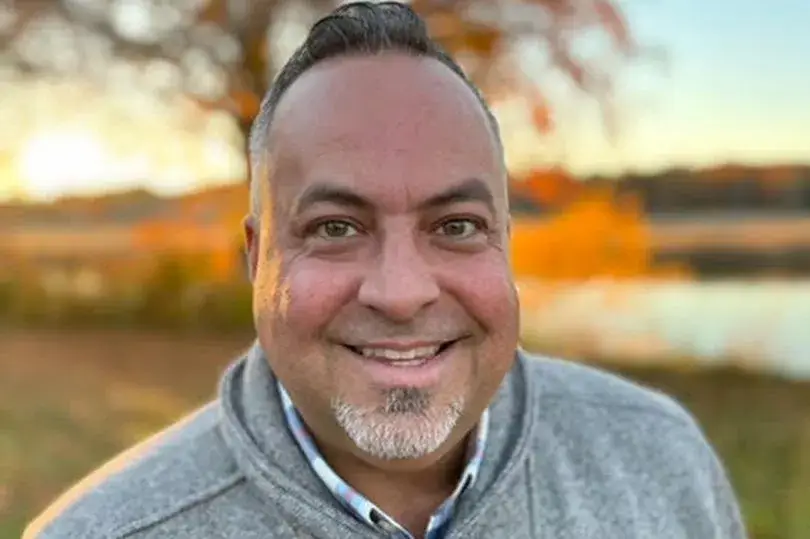 One private investigator has stated that during his stakeouts on suspected male cheaters, they regularly do one thing.