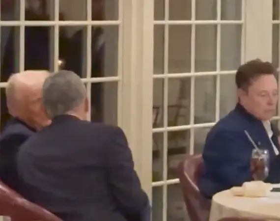 Trump was seated nearby (Twitter)