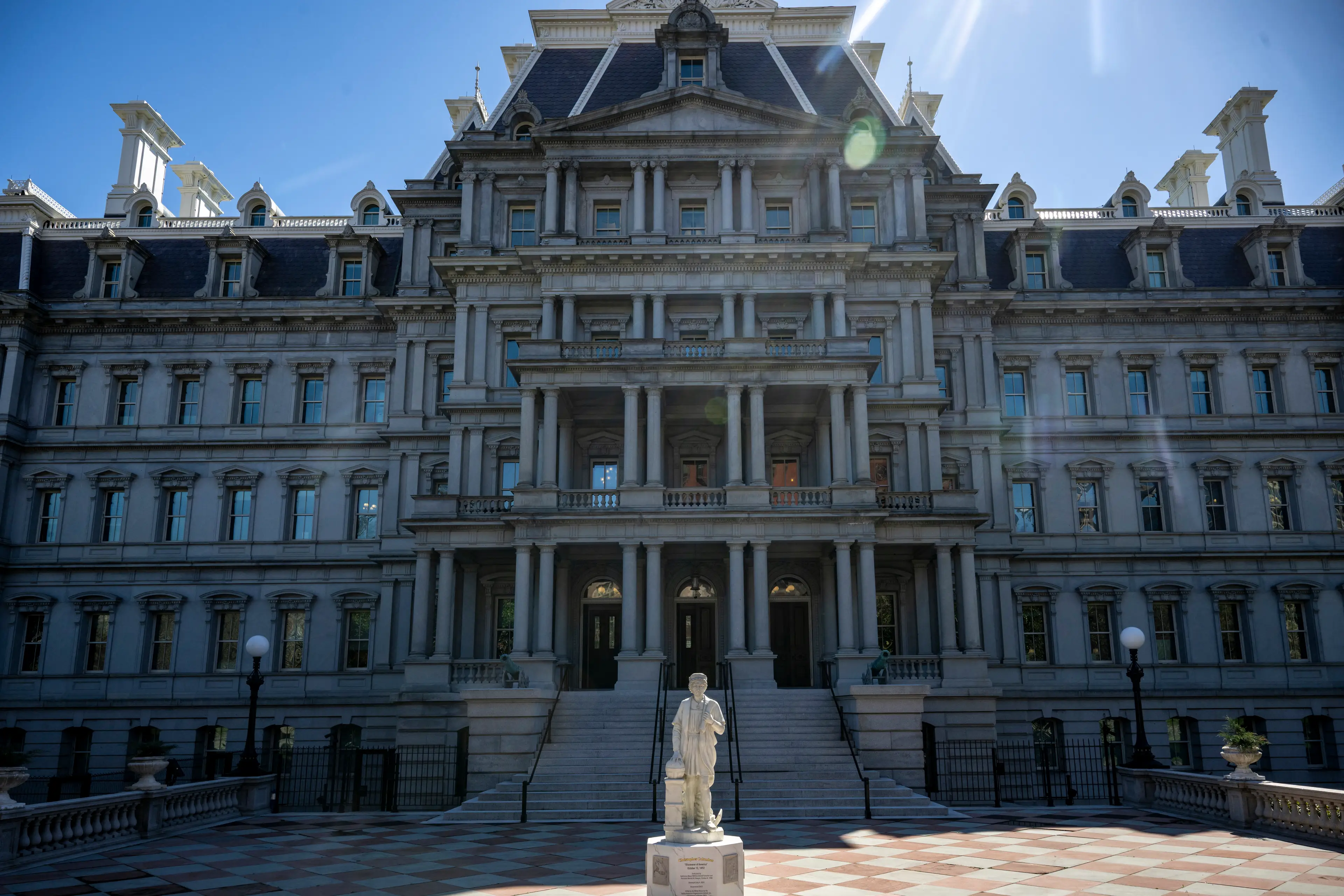 The Eisenhower Executive Office Building in 2026 (Jim WATSON / AFP via Getty Images)