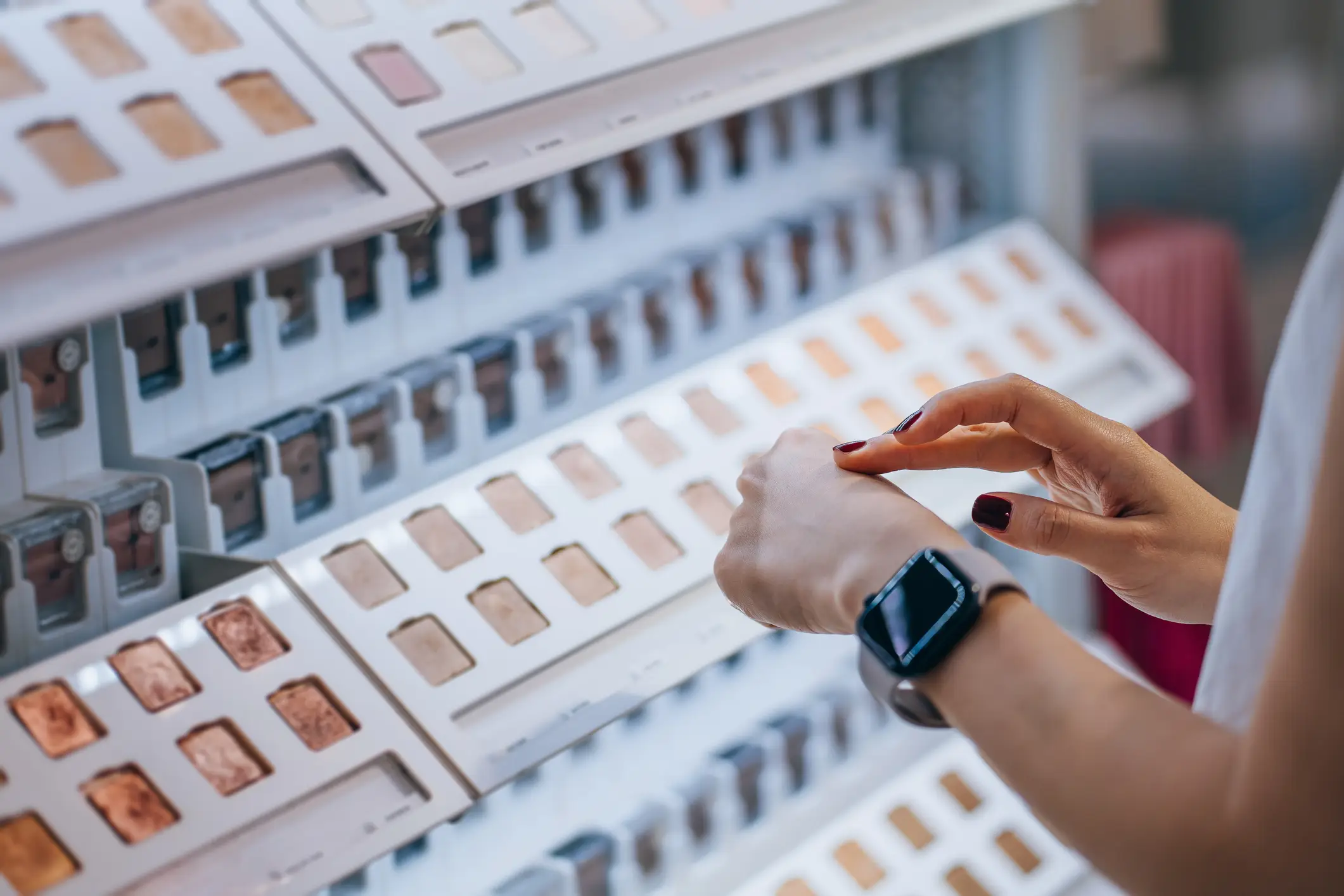 Some make-up products can make acne worse (Getty Stock)