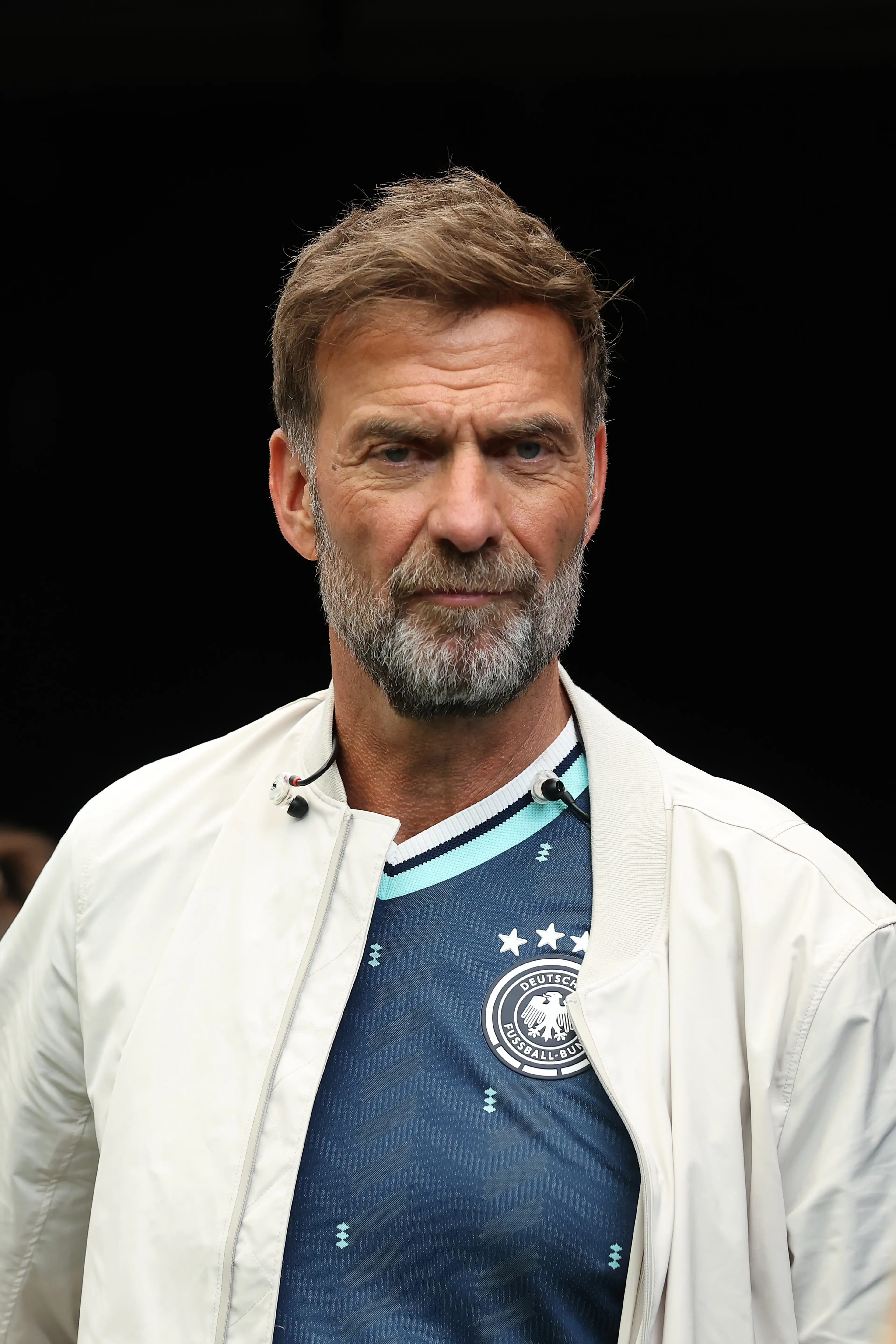 Safe to say Jürgen Klopp is not a fan of the hydration breaks (Alexander Hassenstein/Getty Images)
