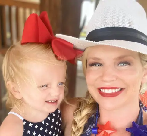 Keri Volmet put Sammie to bed for the final time on February 28, 2016 (Facebook/ Remembering Sammie Joyce Volmert) 