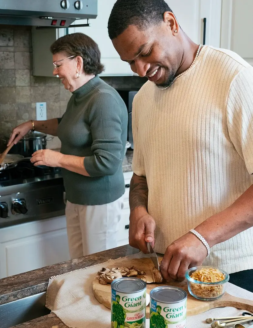 The pair have remained friends since their chance encounter 10 years ago (JamalHinton12/Instagram)