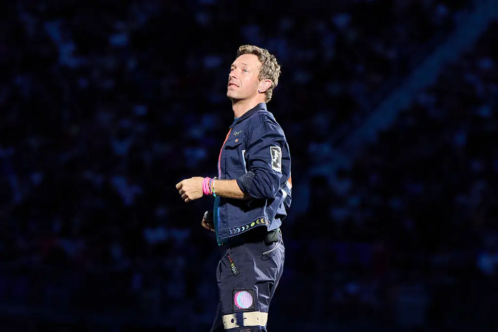 Coldplay's Chris Martin commented on the pair when they attempted to hide from the camera (Robert Okine/Getty Images)