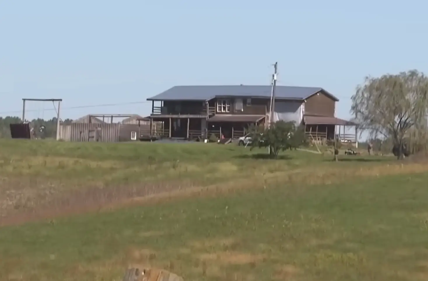 Police found a 'warm' pot in the kitchen with body parts inside. (WCPO 9)