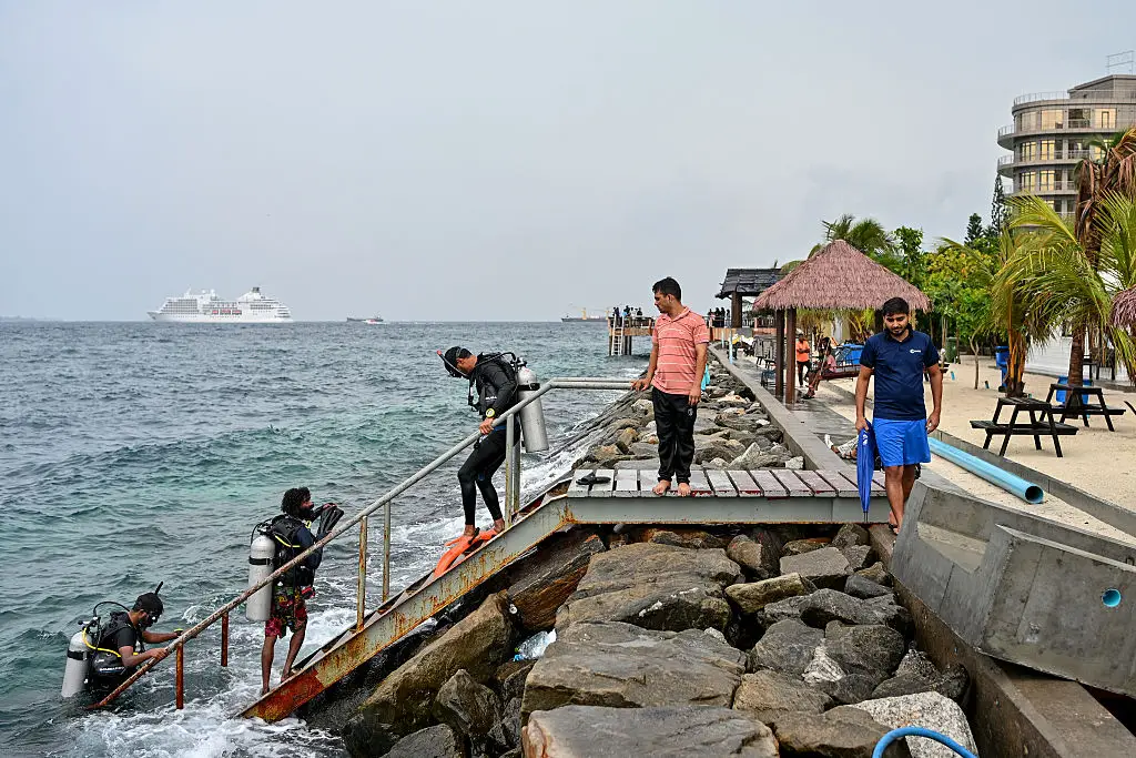 The operation to recover their bodies resulted in the death of a military diver. (Mohamed Afrah / AFP via Getty Images)