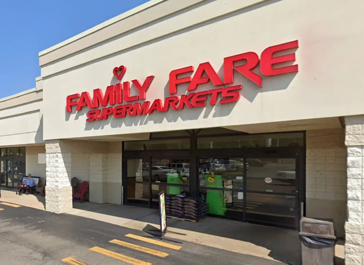 The woman had an entire setup behind the sign. (Google Maps)